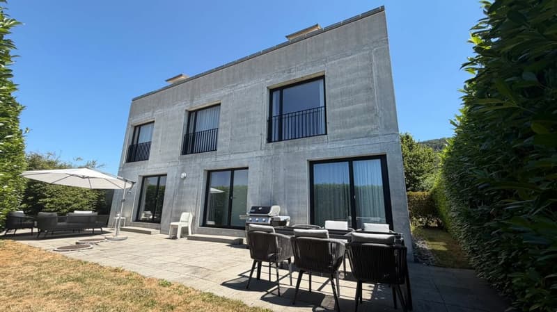 Architectural 5.5-room designer house with loft character and extensive views of the green (1)