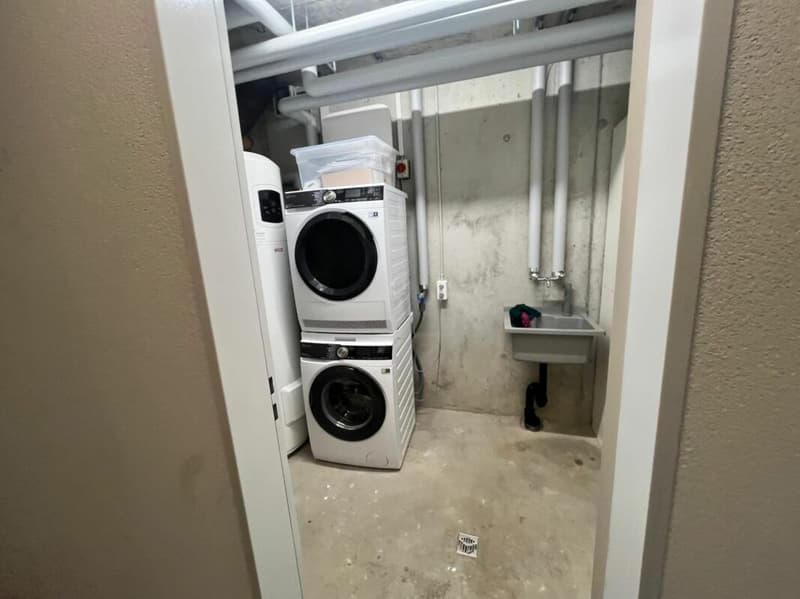 Casa a schiera nuova (F1) con 2 celle umide, 2 posti auto, giardino e area di seduta (30)