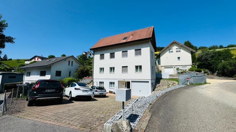 Spacious 5.5-room house with garage, 4 outdoor parking spaces, and roof terrace (23)
