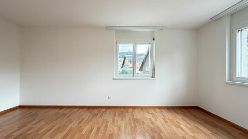 Spacious 5.5-room house with garage, 4 outdoor parking spaces, and roof terrace (8)