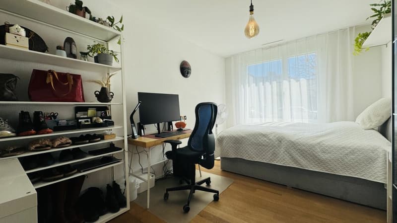 Neuwertige 4.5-Zimmer-EG Wohnung, 2 Nasszellen, Loggia, Gartenanteil, Lift, Keller und 1 AEHP (13)