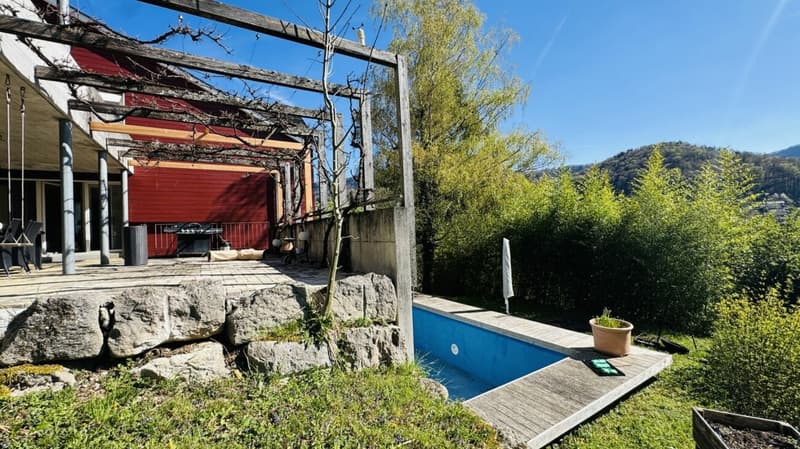 6.5-Zimmer-Architektenhaus mit Pool, Garagenbox, 3 Parkplätzen und Weitsicht (37)