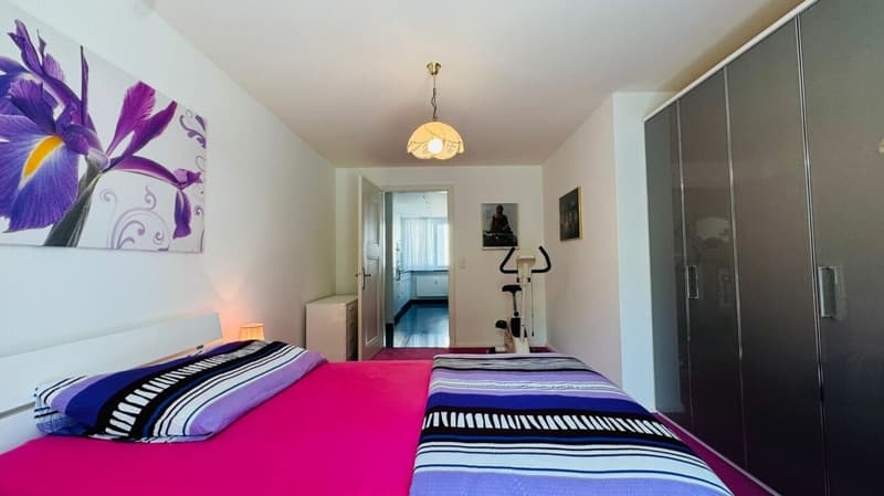 Gepflegte 3.5-Zimmerwohnung in Binningen mit Lift, 12 m² Balkon und eigenem Waschturm (10)