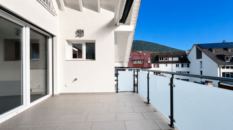 4.5-Zimmer-Maisonette mit Balkon, 2 Nasszellen, 2 Tiefgaragenplätzen, Waschturm und Keller (5)
