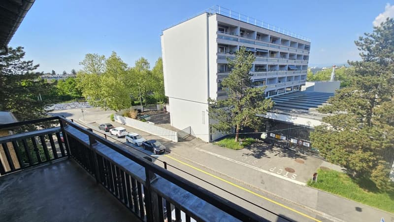 Grosszügige, sanierte 2.5-Zimmerwohnung mit Balkon, Waschturm & Keller - ohne Lift, in Basel (10)