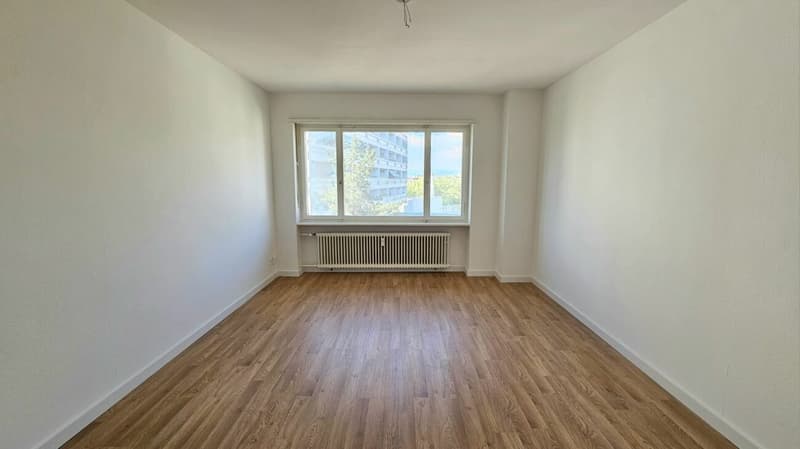 Grosszügige, sanierte 2.5-Zimmerwohnung mit Balkon, Waschturm & Keller - ohne Lift, in Basel (4)