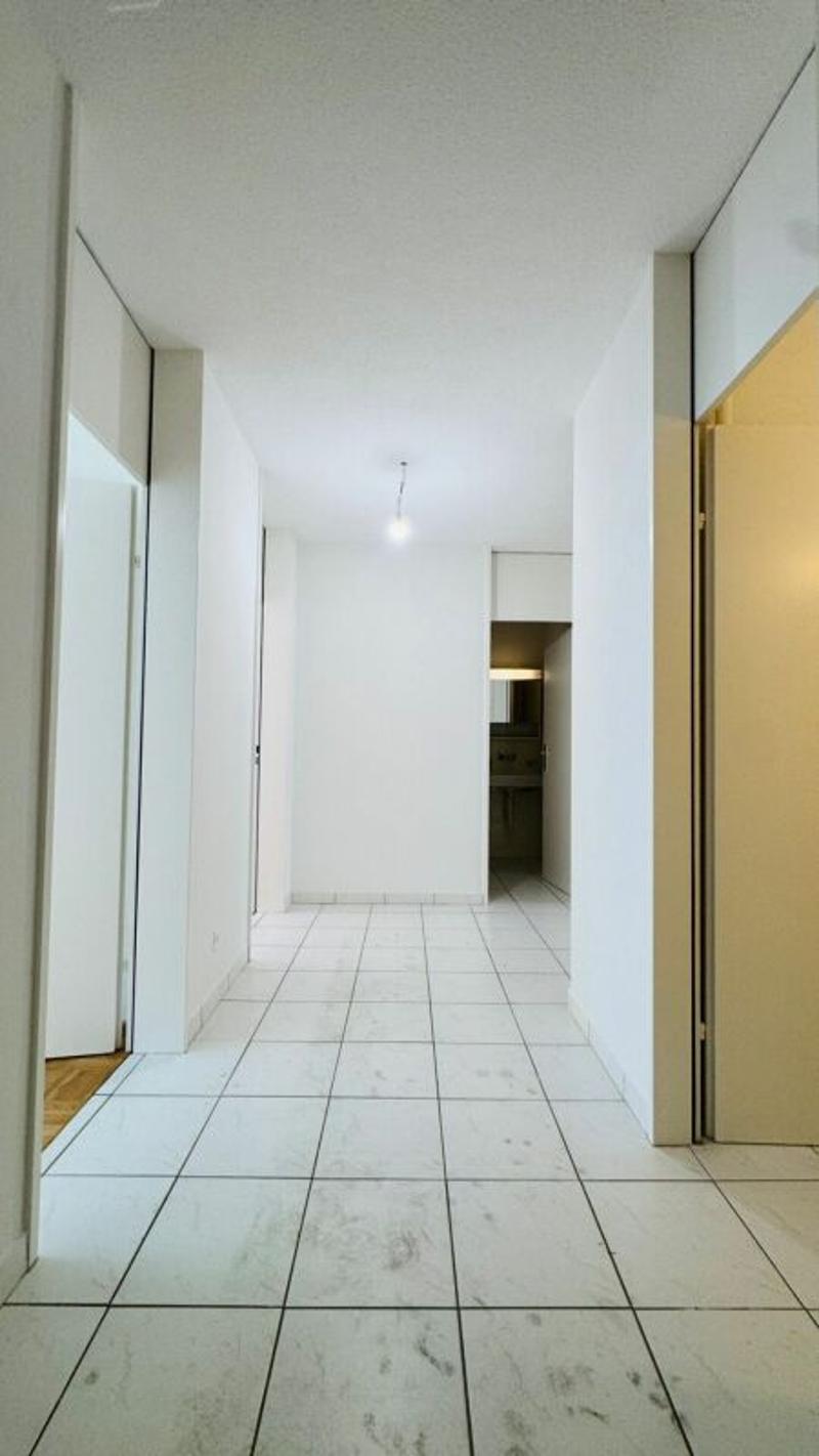 Charmante 3.5-Zimmer-Wohnung im lebendigen Matthäus-Quartier (12)