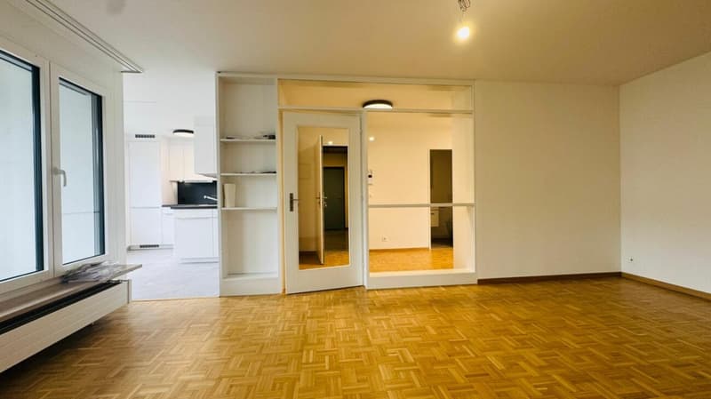 Totalsanierte 2.5-Zimmer-Wohnung mit Hobbyraum, Balkon, Estrich, Keller und Tiefgaragenplatz (7)