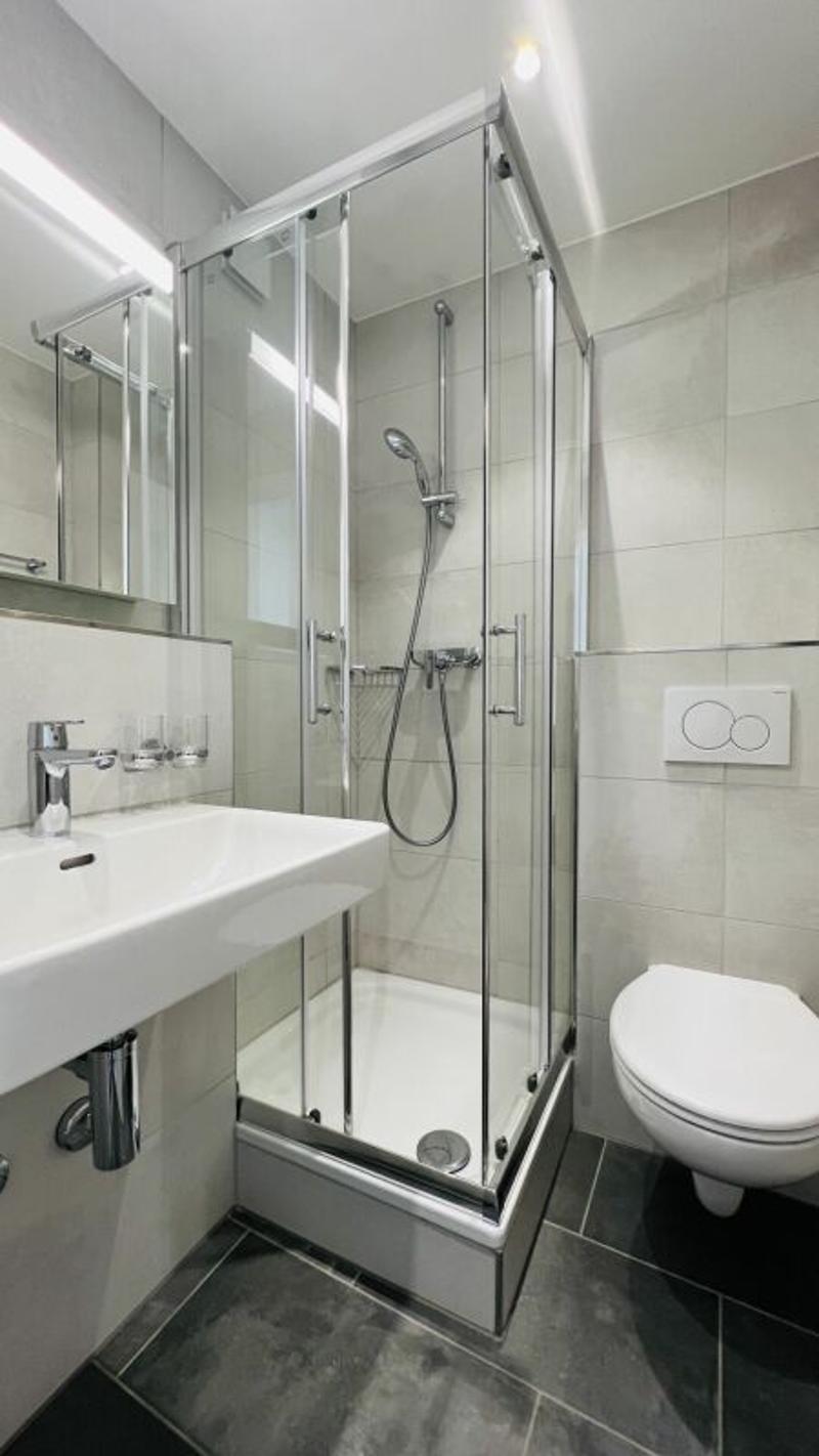 Neuwertige 2,5-Zimmerwohnung mit Balkon und Keller direkt am Bahnhof (1053) (2)
