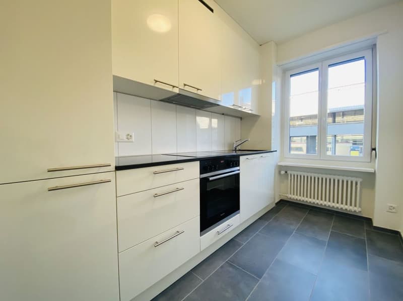 Zweitbezug 2.5-Zimmer mit Balkon und Keller (1021) (1)
