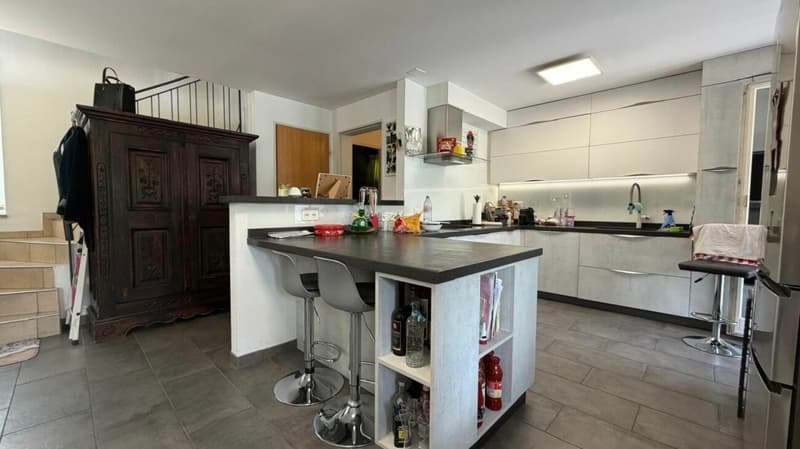 5½-Zimmer-Doppelhaushälfte mit sonnigem Garten an begehrter Wohnlage (7)