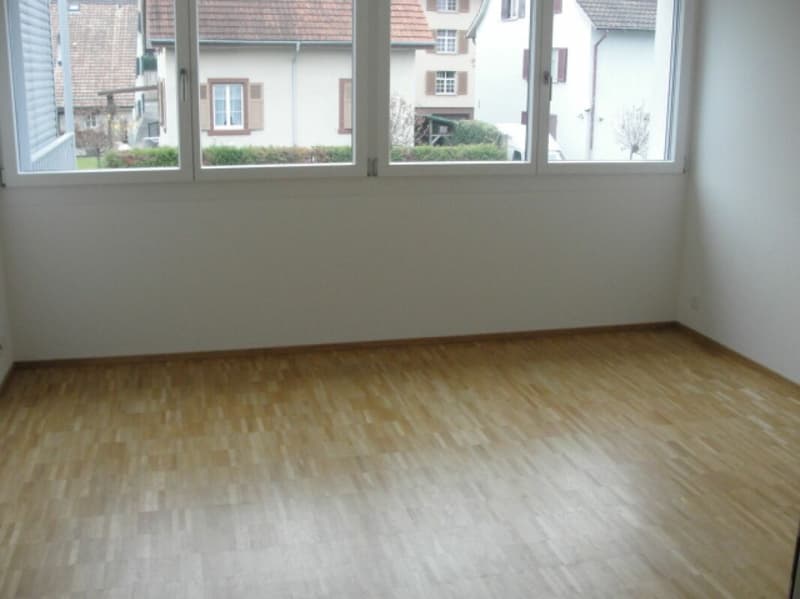 Grosszügige 4.5-Zimmer-Wohnung mit 115 m² Wohnfläche und zwei Badezimmern (7)