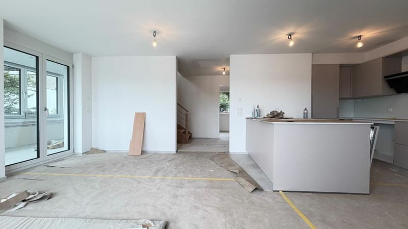 Neu ausgebaute 3.5-Zimmer-Wohnung inklusive 1 PP in Oberwil (4)