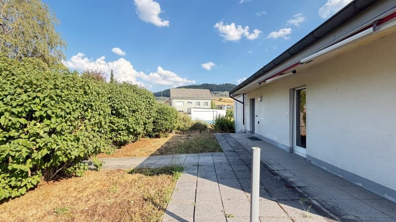 Freistehendes 5.5-Zimmer-EFH mit 1'039 m² Grundstück, Garagenbox, Garten, Sitzplatz, Balkon und viel Potenzial (20)
