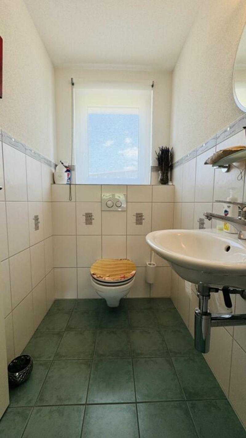 Wunderschönes 5.5-Zimmer Doppelhaus mit Garten, Sitzplatz, Balkon und 2 Parkplätzen (12)