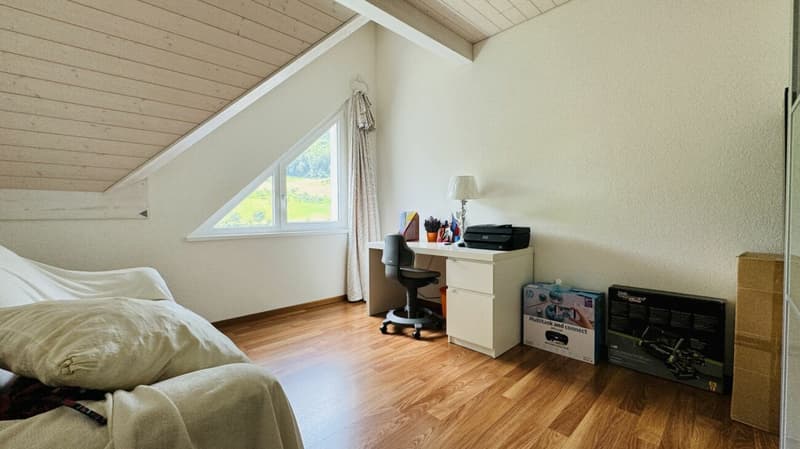 Wunderschönes 5.5-Zimmer Doppelhaus mit Garten, Sitzplatz, Balkon und 2 Parkplätzen (20)