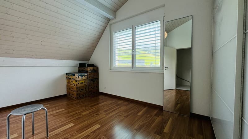 Wunderschönes 5.5-Zimmer Doppelhaus mit Garten, Sitzplatz, Balkon und 2 Parkplätzen (16)