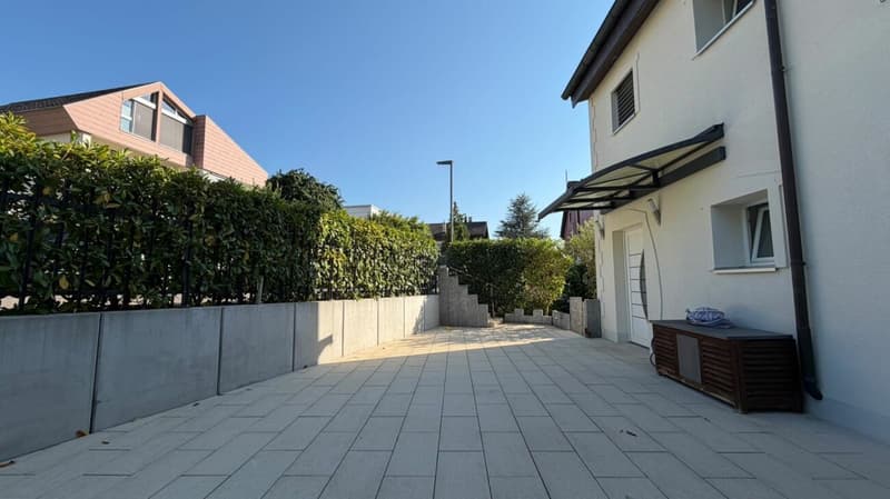 Neuwertiges Familienhaus mit traumhafter Aussicht Umfassend saniert - Vielseitig nutzbar - Familienfreundliche Lage (22)