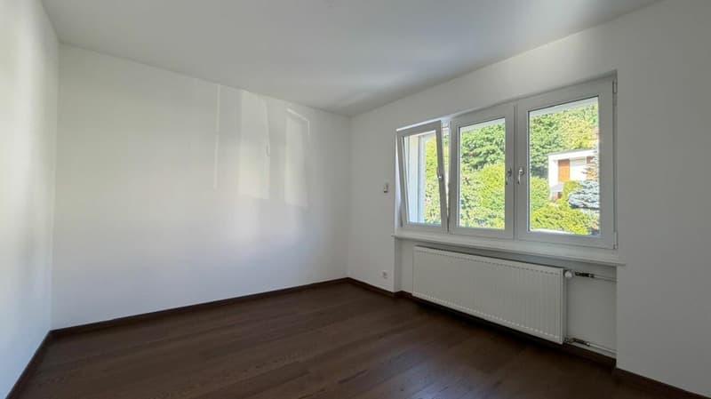 Neuwertiges Familienhaus mit traumhafter Aussicht Umfassend saniert - Vielseitig nutzbar - Familienfreundliche Lage (13)