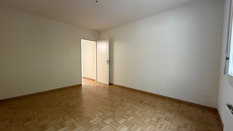 Neu renovierte 3.5-Zimmer-Wohnung mit grossem privatem Sitzplatz - Wohnen in attraktiver Basler Lage (7)