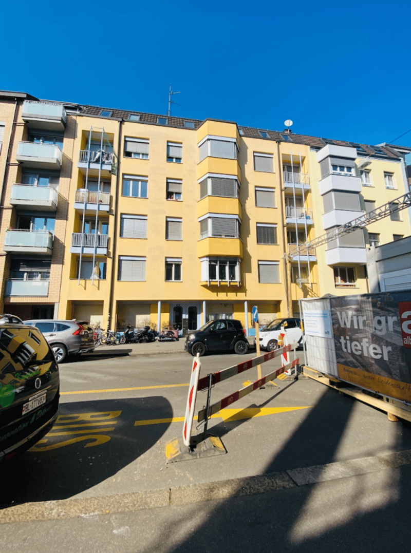 Neu renovierte 3.5-Zimmer-Wohnung mit grossem privatem Sitzplatz - Wohnen in attraktiver Basler Lage (4)