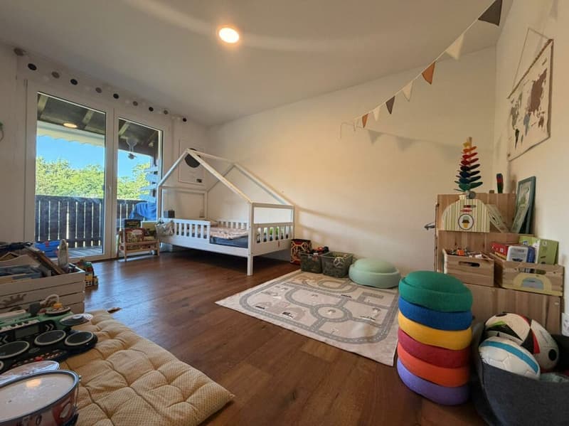 Moderne 4.5-Zimmer-Wohnung mit Balkon und Blick ins Grüne (15)