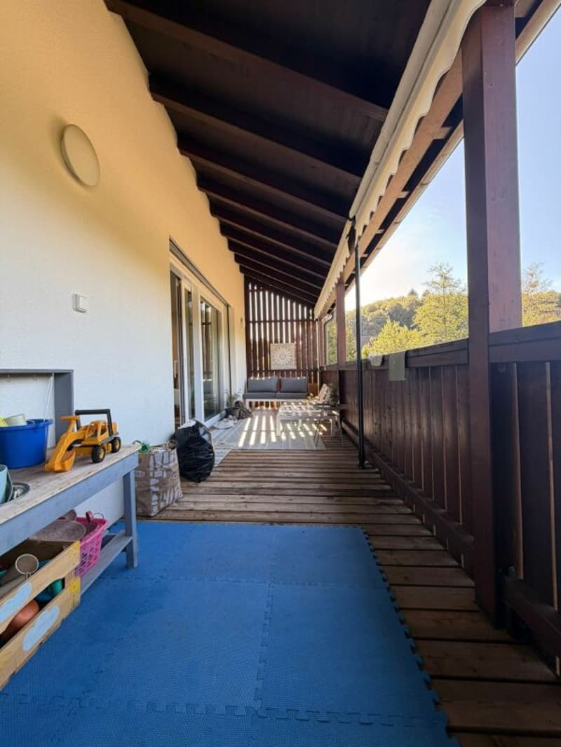 Moderne 4.5-Zimmer-Wohnung mit Balkon und Blick ins Grüne (14)