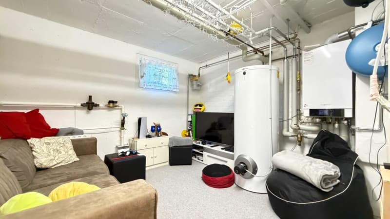 Grosszügiges Einfamilienhaus mit Garage, viel Platz und schönem Raumangebot (18)