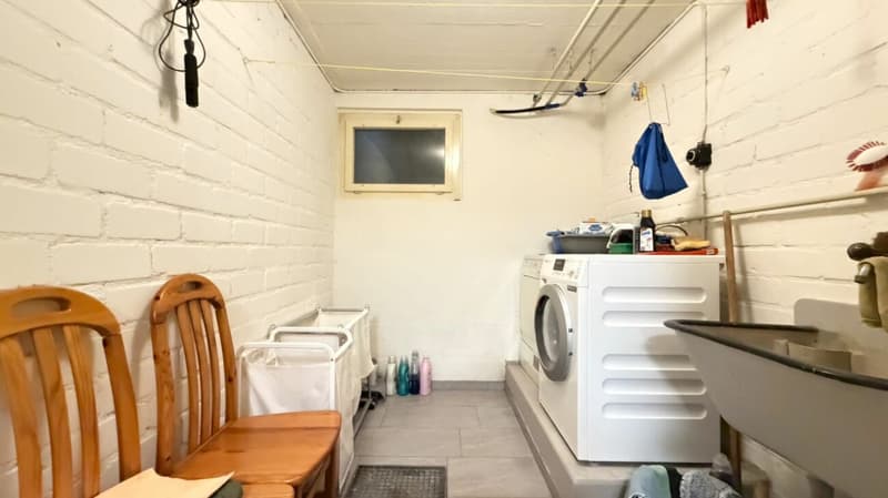 Grosszügiges Einfamilienhaus mit Garage, viel Platz und schönem Raumangebot (17)