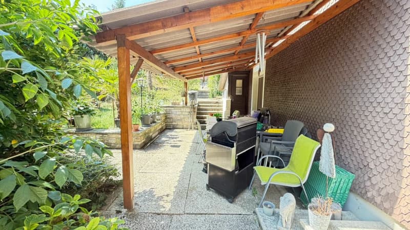 Grosszügiges Doppeleinfamilienhaus mit Garten, Garagenbox und Ausbaupotenzial (19)