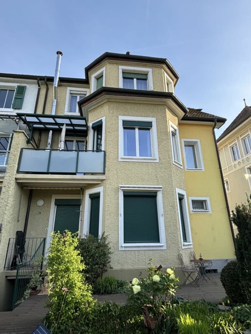 Generationenhaus mit 6.5-Zimmer-Maisonette und vermieteter 3-Zimmerwohnung (1)