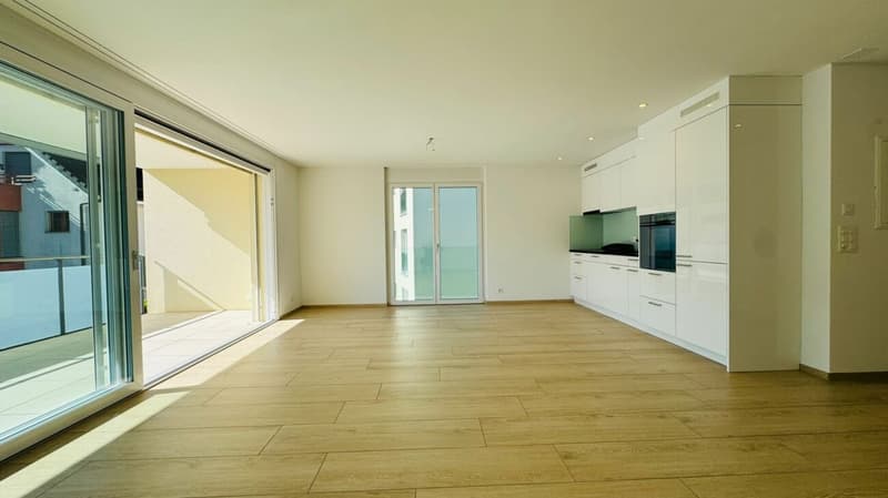 Nachmieter gesucht per 1.12.2026 - neuwertige 2.5-Zimmer-Wohnung in Reinach (2)