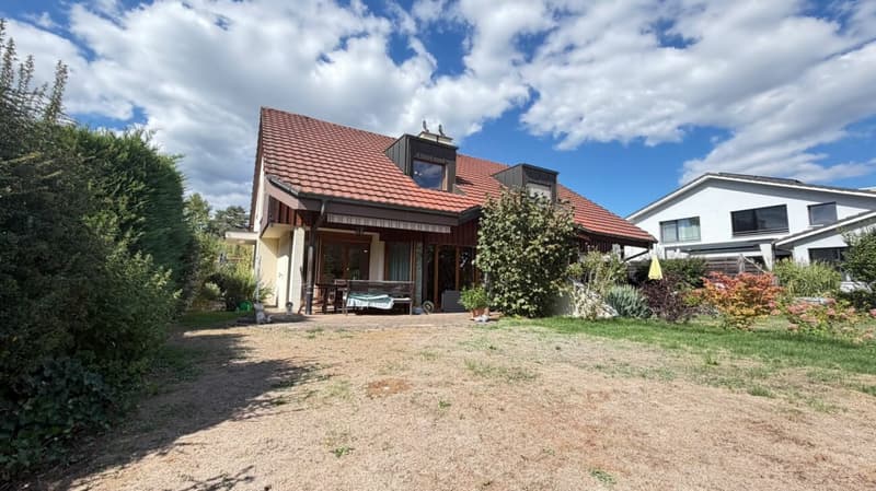 4.5-Zimmer-Doppeleinfamilienhaus mit Garten und Modernisierungspotenzial in Lupsingen (19)