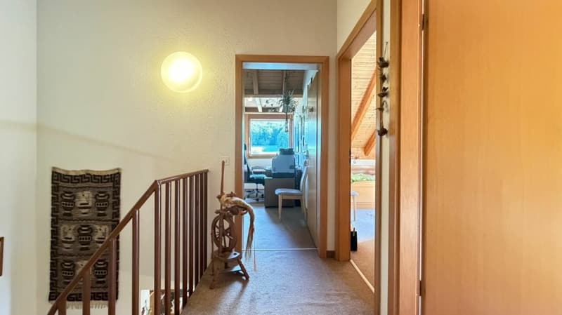 4.5-Zimmer-Doppeleinfamilienhaus mit Garten und Modernisierungspotenzial in Lupsingen (7)