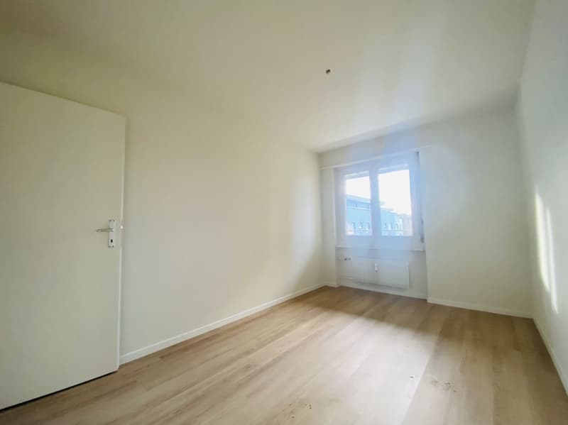 Nachmieter per sofort gesucht -genütliche 3.5-Zimmerwohnung mit Balkon (4)
