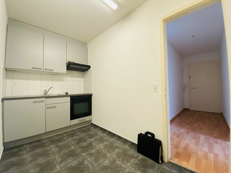 Gepflegte 1.5-Zimmerwohnung mit Lift und Balkon (2)