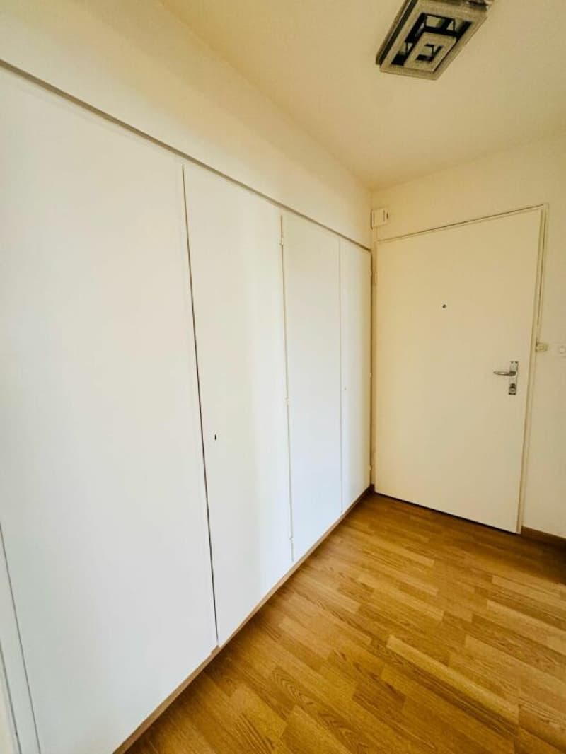 gepflegte 4 Zimmerwohnung im Hochparterre mit Balkon per sofort (8)