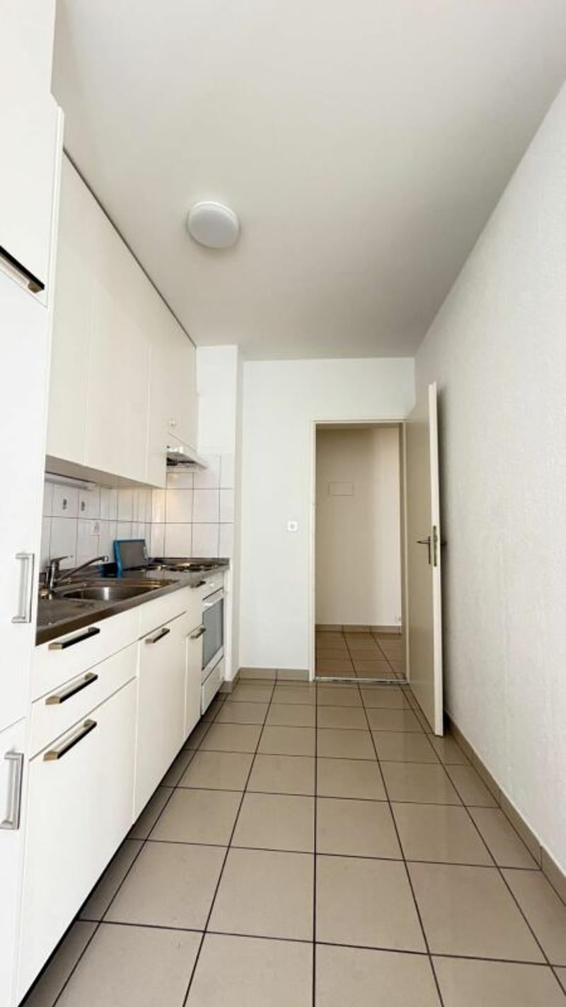 2.5-Zimmer-Eigentumswohnung mit Balkon und Lift in Basel (5)