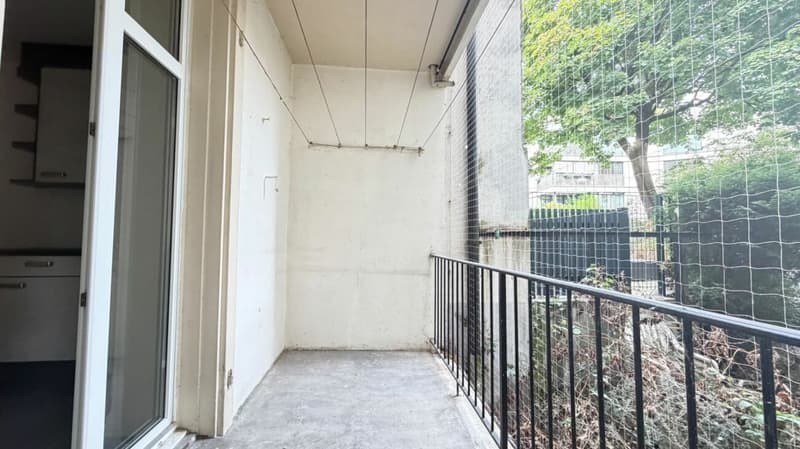 Einfache 2.5-EG-Zimmer-Wohnung mit Balkon und Kellerabteil (6)