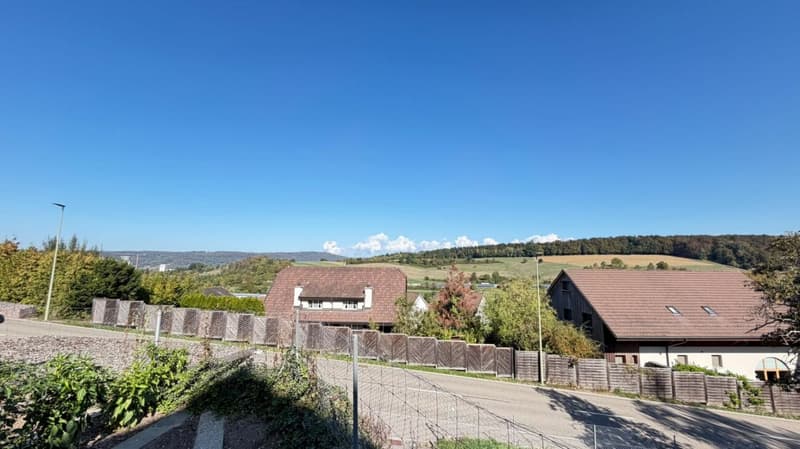 VIEL PLATZ, SONNE & WEITSICHT - 4.5-ZIMMER-EFH MIT 580 M² GRUNDSTÜCK & GROSSER GARAGE (6)