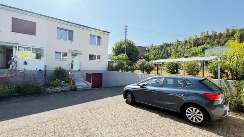 Grosszügiges Einfamilienhaus mit Garage & viel Platz (1)