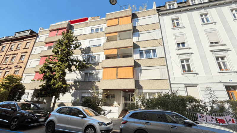Helle 2.5-Zimmer-Wohnung in Basel mit Balkon & Lift (2)