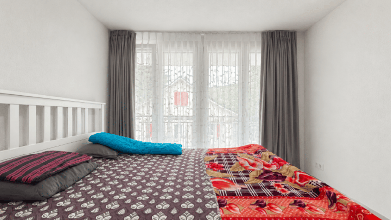 Neuwertiges 6.5-Zimmer-Eckhaus mit Terrassen (12)