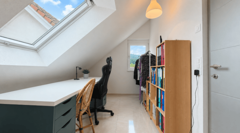 Neuwertiges 6.5-Zimmer-Eckhaus mit Terrassen (10)