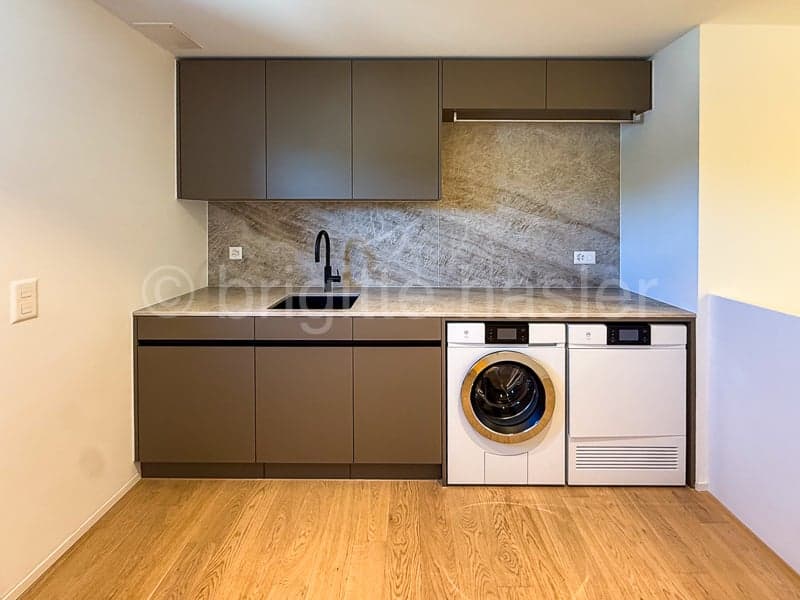 Exclusive maisonette unit with high-quality interior design and breathtaking panoramic views (10)