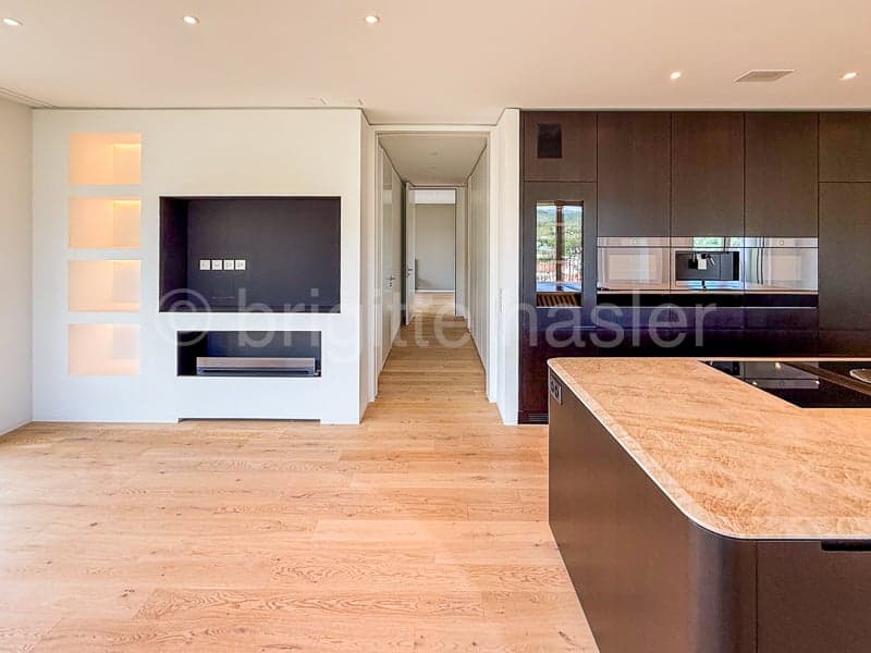Exclusive maisonette unit with high-quality interior design and breathtaking panoramic views (7)