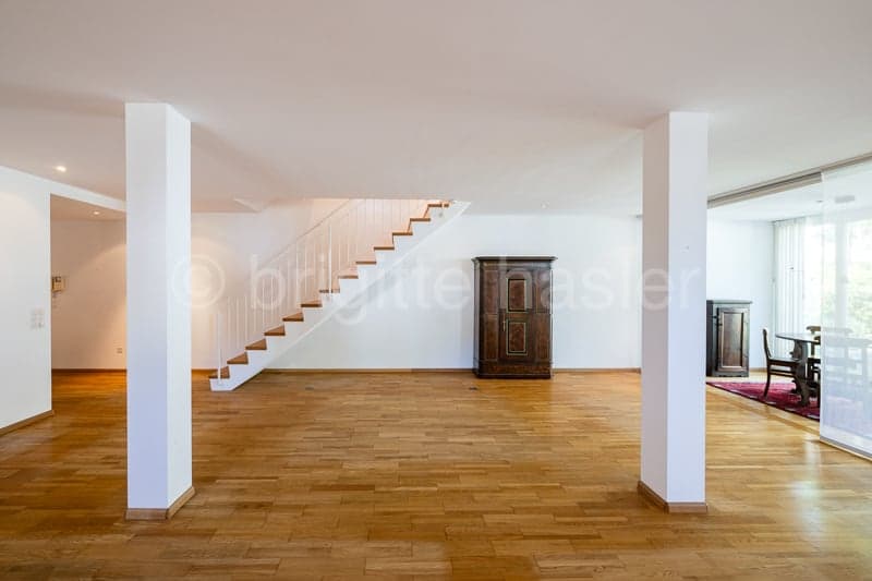 4.5-room maisonette apartment in a historic building (renovated) in the center of Riehen (4)