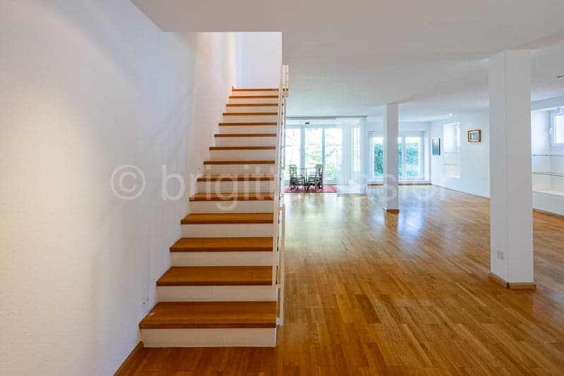 4.5-room maisonette apartment in a historic building (renovated) in the center of Riehen (2)