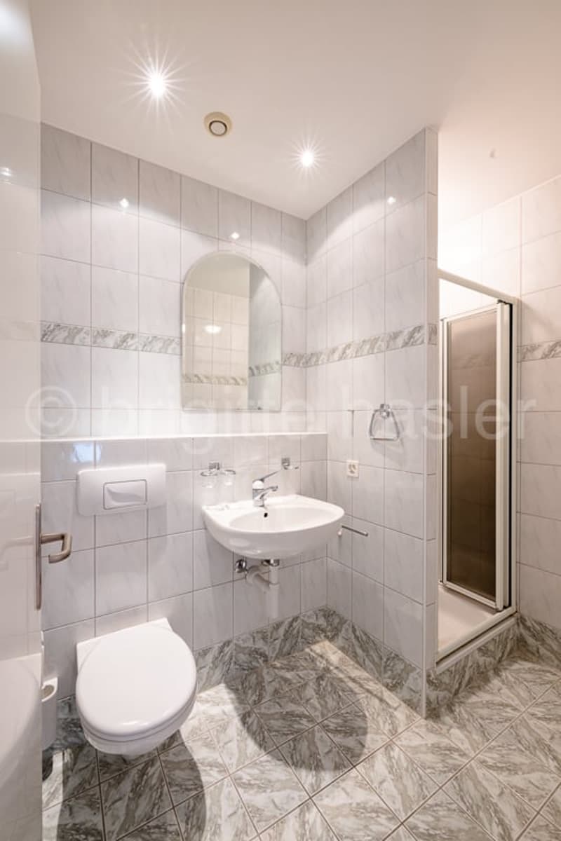 4.5-room maisonette apartment in a historic building (renovated) in the center of Riehen (11)