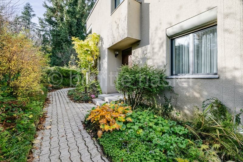 Casa a schiera ben curata in un quartiere tranquillo e familiare (9)